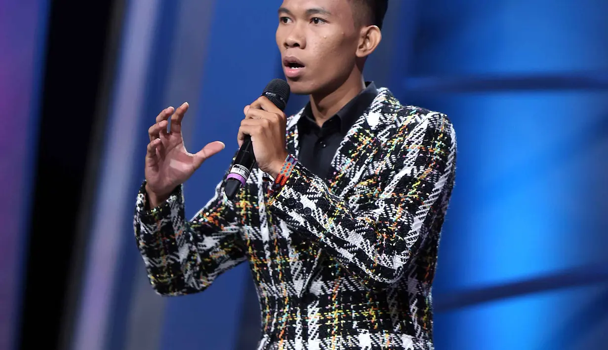 ‘Stand Up Comedy Club’ yang akan tayang secara regular ini  diharapkan dapat semakin menonjolkan bakat dan potensi Cemen dan para komika yang sudah terlihat selama acara SUCA berlangsung dan mendapatkan salurannya. (Nurwahyunan/Bintang.com)