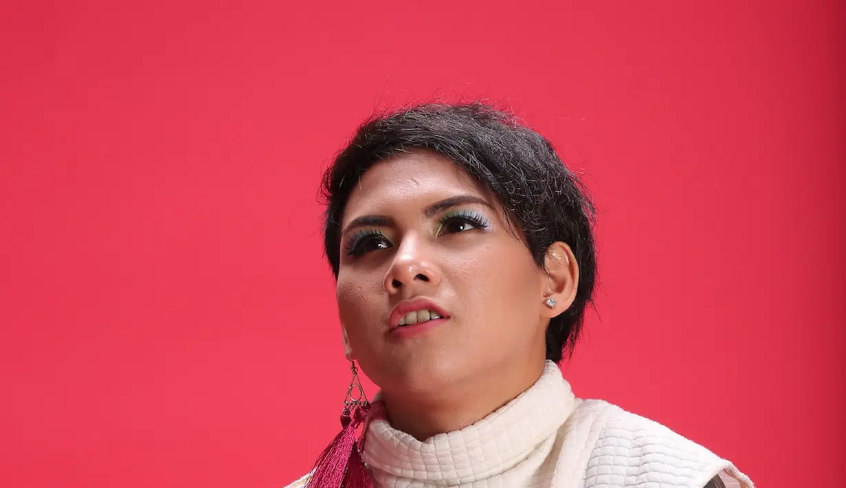 Evelyn sudah mengaku ikhlas untuk bercerai dari Aming. Pihak Aming pun menyambut gembira.   (Bambang E. Ros/Bintang.com) 