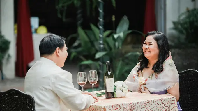 5 Ide Kencan Romantis di Musim Hujan yang Hangat dan Berkesan