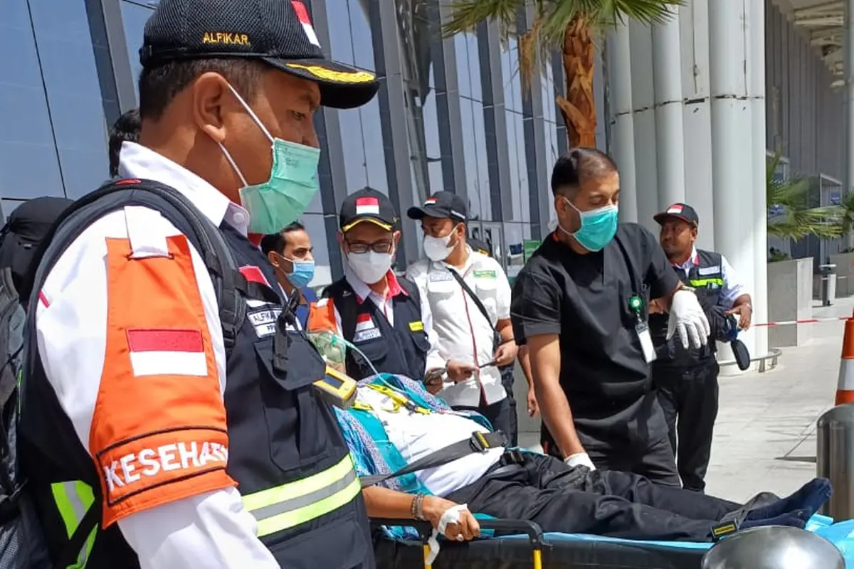 Achmad Suhadak (54), jemaah haji asal Kabupaten Gresik, Jawa Timur meninggal dunia beberapa saat setelah mendarat di Bandara Internasional Amir Mohammed bin Abdul Aziz (AMAA), Madinah, Sabtu (27/5/2023) siang Waktu Arab Saudi (WAS). (Nafiysul Qodar/Liputa