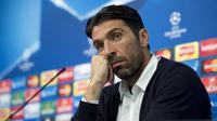 Kiper Juventus asal Italia, Gianluigi Buffon. (AFP/Oli Scarff)