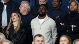 Momen tersebut terjadi menjelang laga antara Timnas Prancis melawan Azerbaijan dalam laga Kualifikasi Piala Dunia 2026 zona Eropa, Sabtu (11/10/2025) dini hari WIB. (AFP/Franck Fife)