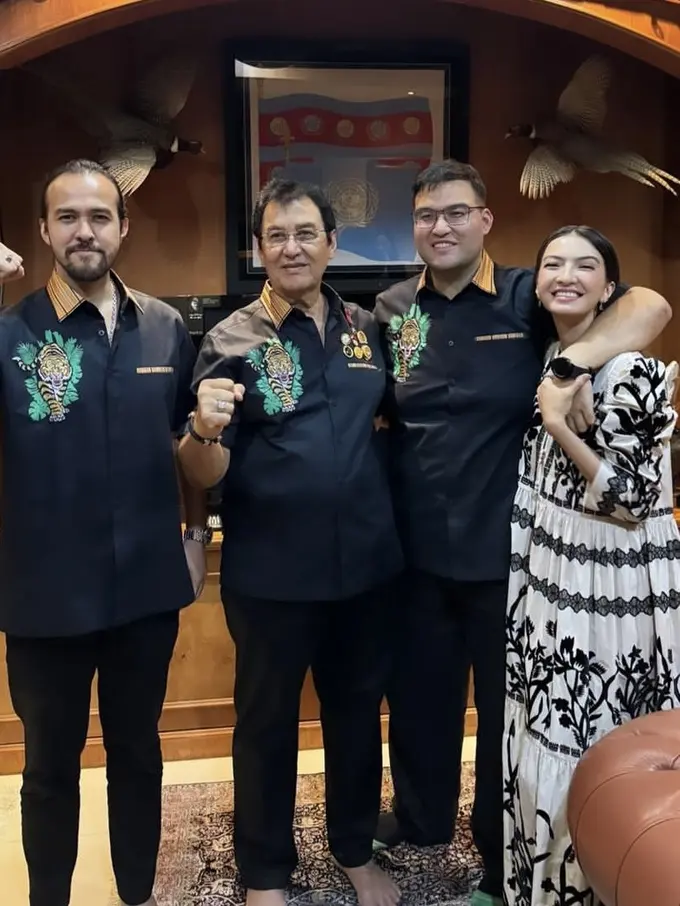 Raline Shah Diperayaan Ulang Tahun sang Ayah