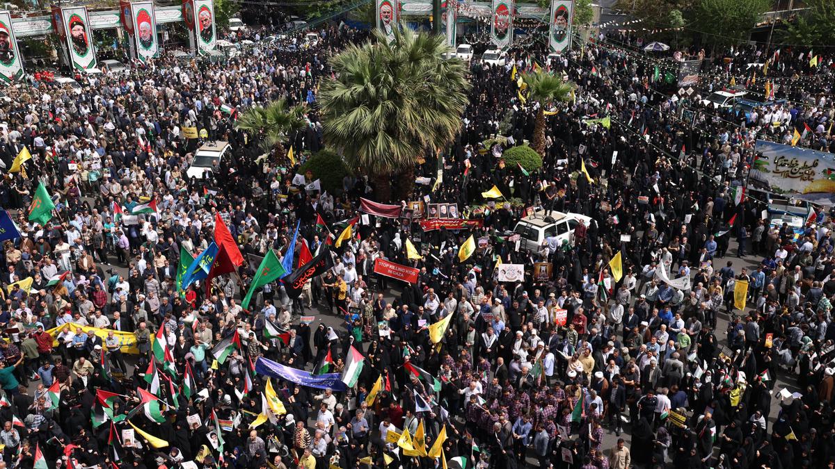 Kecam Kembalinya Operasi Militer Israel di Gaza, Warga Iran Turun ke Jalan