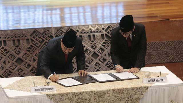 Meleleh Air Mata, Pamitan Arief Yahya di Gedung Sapta Pesona