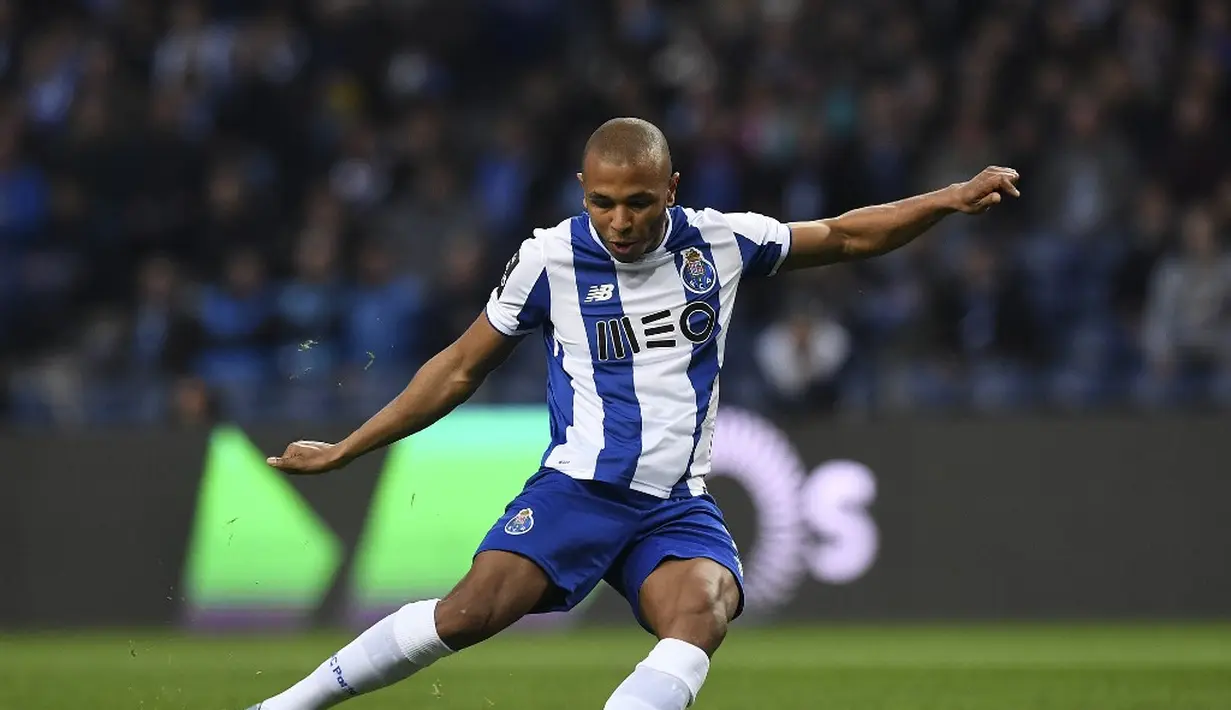 3. Yacine Brahimi (FC Porto) - €26 juta (AFP/Francisco Leong)