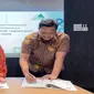 Penandatanganan perjanjian kerja sama pengembangan proyek di Tanamori, NTT pada 25 Februari 2022 (Dok: PT Perintis Triniti Properti Tbk/TRIN)