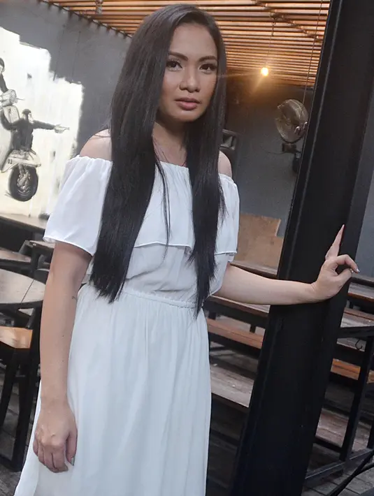 Dari berbagai segi, band Cokelat yang penuh dengan genre alternative rock memberikan nuansa yang berbeda pada album terbarunya. (Deki Prayoga/Bintang.com)