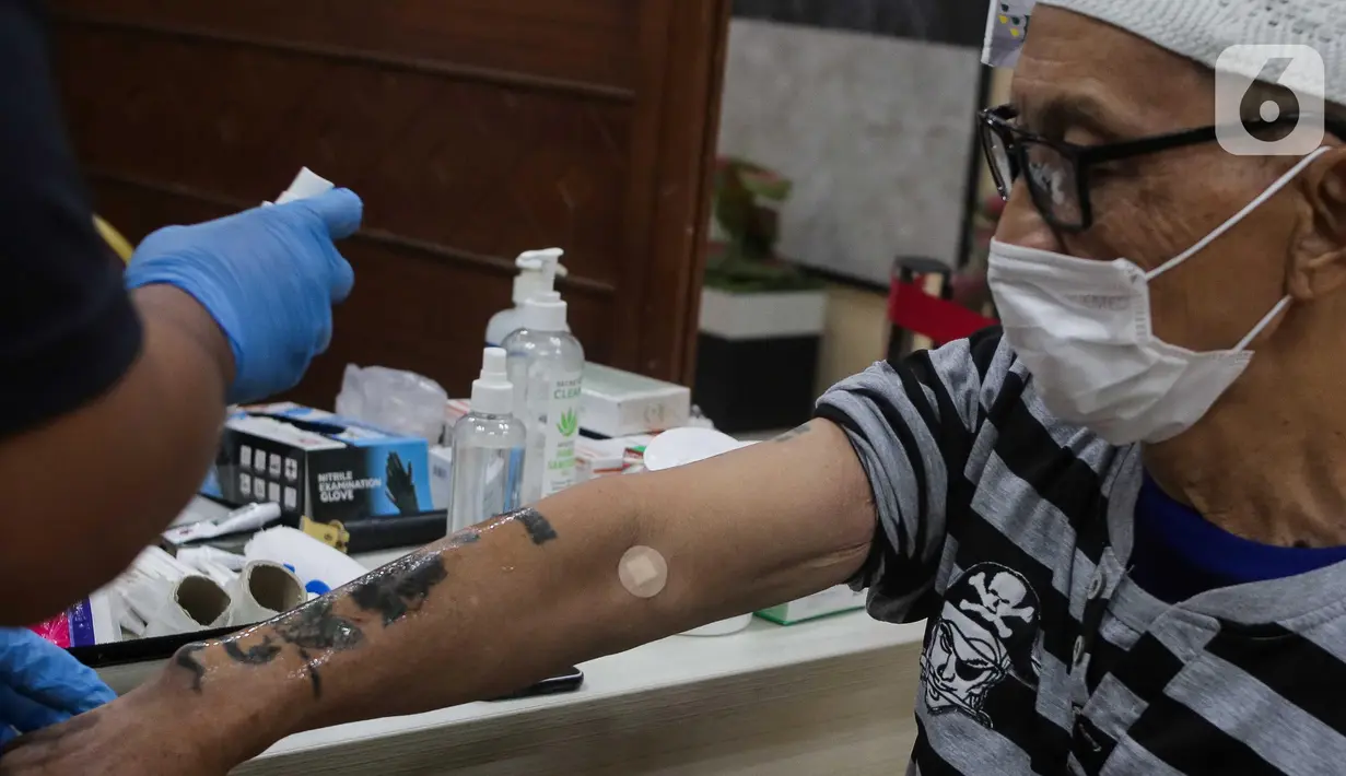 Layanan tersebut diperuntukkan bagi warga berdomisili di Jabodetabek atau memiliki KTP DKI Jakarta. (LIputan6.com/Herman Zakharia)