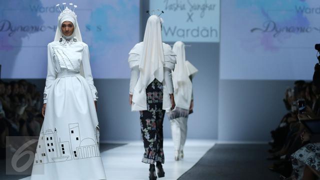 Zaskia Sungkar Ubah Ruwetnya Jakarta Dalam Busana Indah Fashion Beauty Liputan6 Com