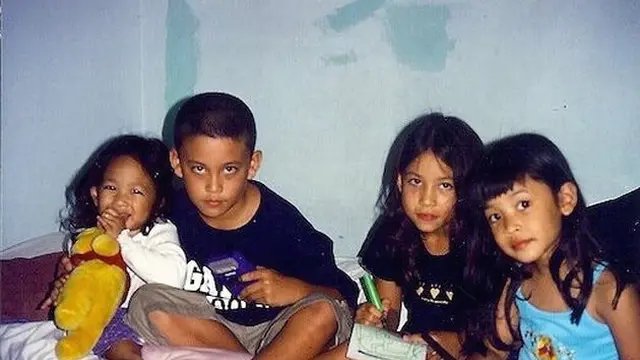 Potret masa kecil Dita Karang. (Sumber: Instagram/kiranakarang)