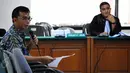Salah satu saksi ahli dihadirkan dalam sidang lanjutan Udar Pristono, Pengadilan Tipikor, Jakarta, Senin (1/6/2015). Udar Pristono menjadi terdakwa kasus dugaan korupsi pengadaan bus Transjakarta 2012-2013 (Liputan6.com/Yoppy Renato)