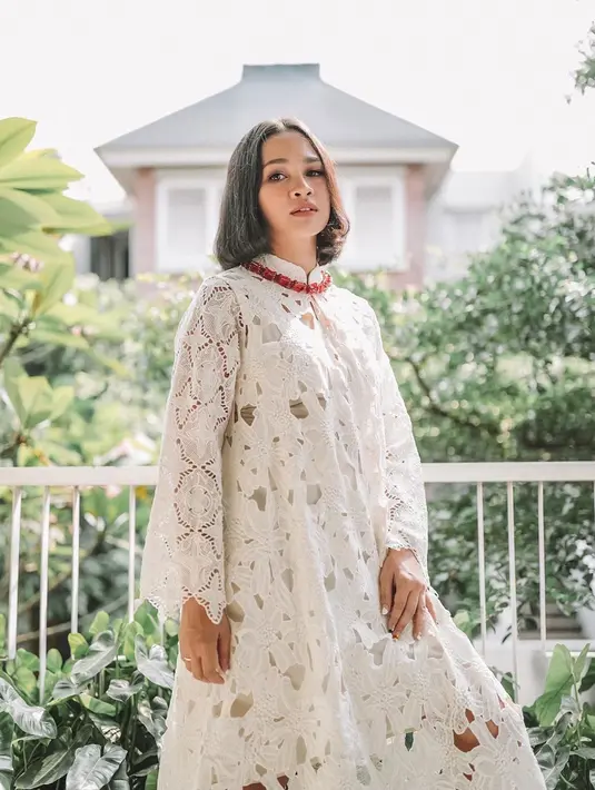 Hari ini, Senin (17/8/2020), Indonesia merayakan hari kemerdekaannya yang ke-75 tahun. Andien Aisyah, menjadi salah satu pengisi acara 17an Merdeka dalam sesi Bincang Pahlawan: #MerdekakanSenyumIndonesia. (Instagram/andienaisyah)
