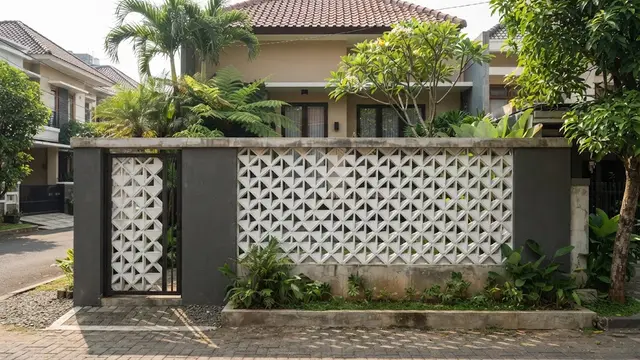 Roster Pagar Rumah