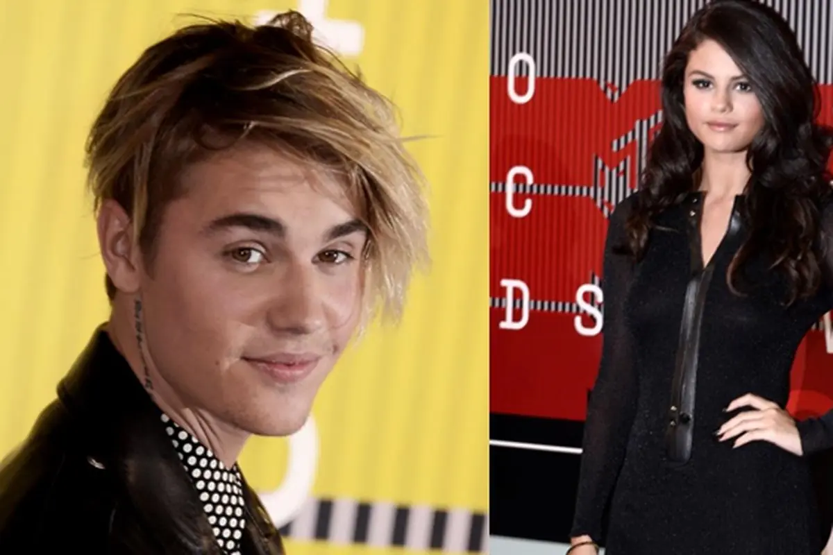 [Bintang] Justin Bieber dan Selena Gomez