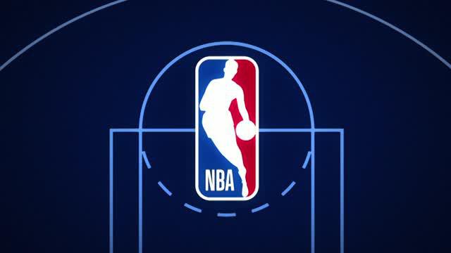 Berita video handle of the night NBA 2017-2018 kali ini milik pemain Boston Celtics, Kyrie Irving, saat menghadapi Milwaukee Bucks.