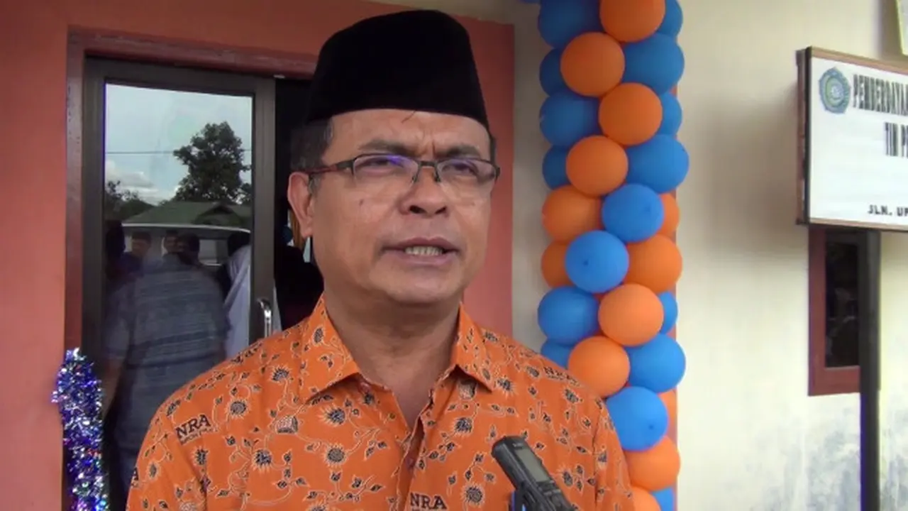 Sekda Pemkab Bone Bolango, Gorontalo, Ishak Ntoma