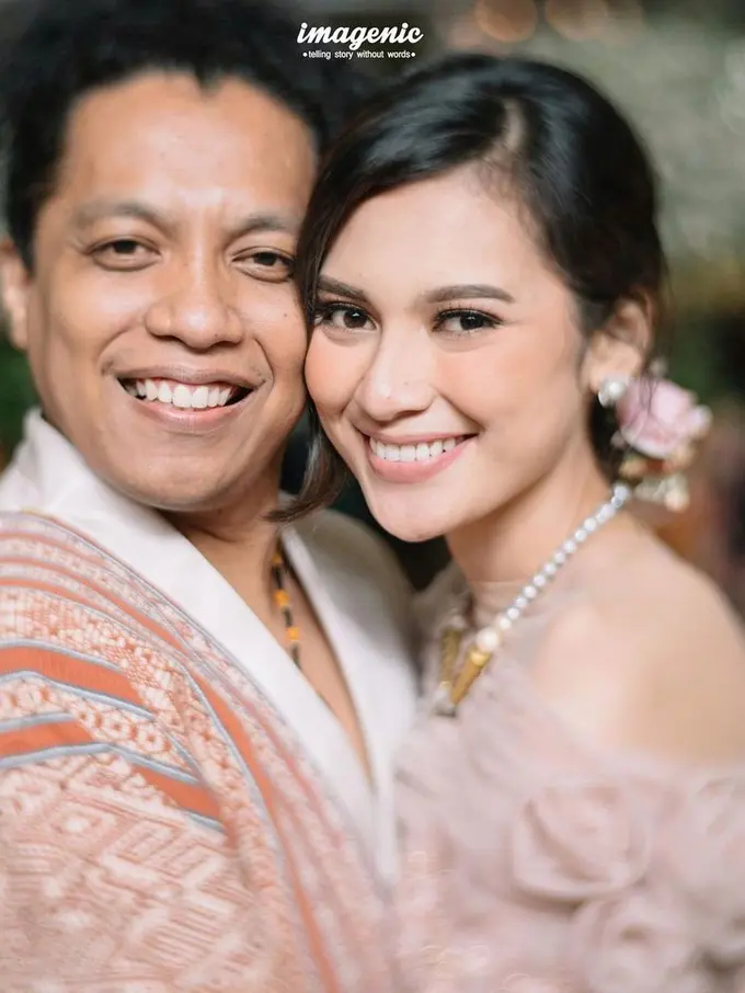 [Fimela] Arie Kriting dan Indah Permatasari