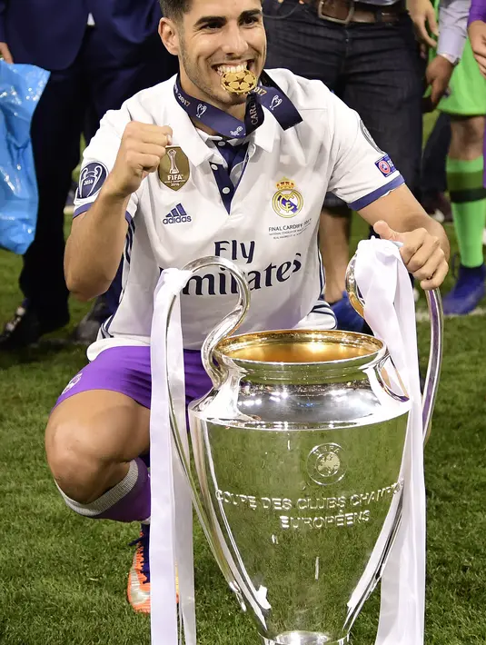 Pria kelahiran 21 Januari 1996 tersebut menjadi bagian dari kemenangan Los Blancos di tiga laga Liga Champions yakni pada 2016-2017, 2017-2018, 2021-2022.