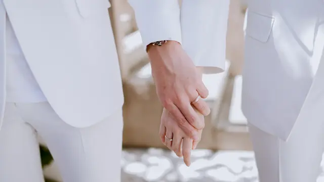 Mengenali Perbedaan antara Cincin Tunangan dan Cincin Nikah