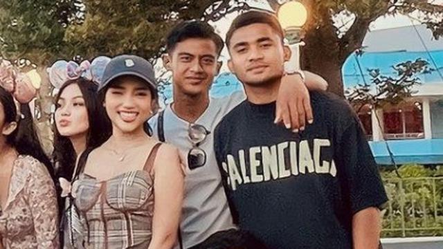 Fuji Dikabarkan Dekat dengan Kapten Timnas Asnawi Mangkualam