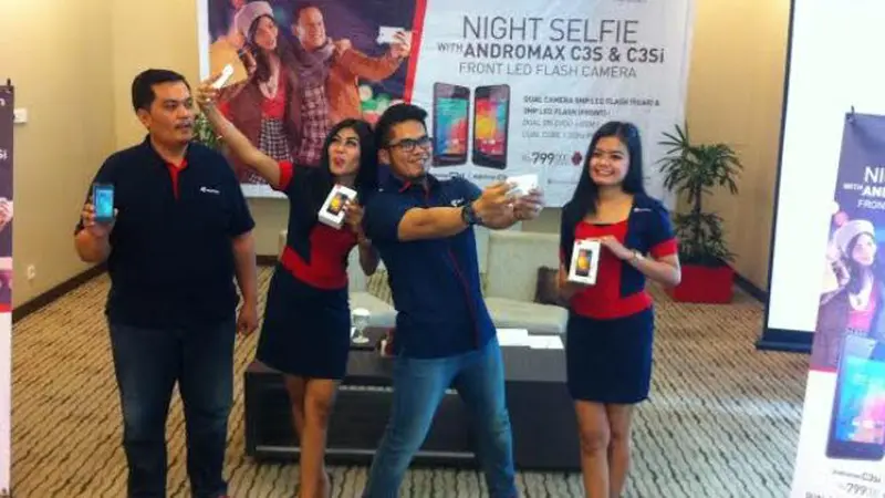 Smartfren Andromax C3s dan C3si Sambangi Medan