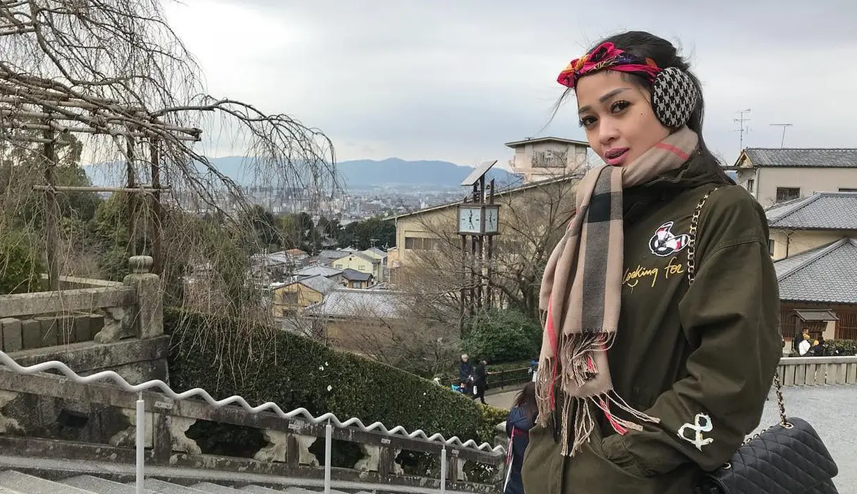 Permasalahan rumah tangga Gracia Indri dan David Noah memang sampai sekarang ini belum mencapai titik akhir. Pihak pengadilan pun belum memberikan keputusan terkait proses cerai mereka. (Instagram/graciaz14)