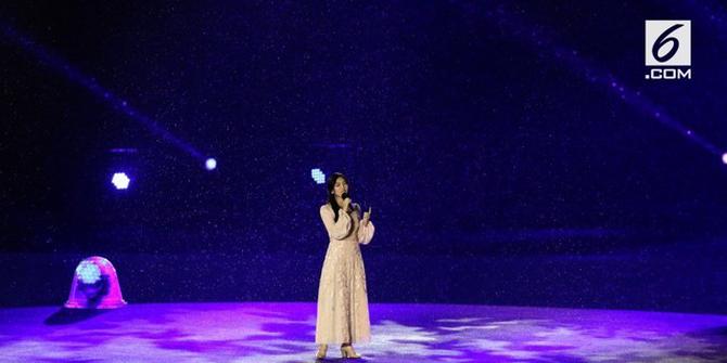 VIDEO: Isyana Bikin Baper Penonton Closing Ceremony Asian Games