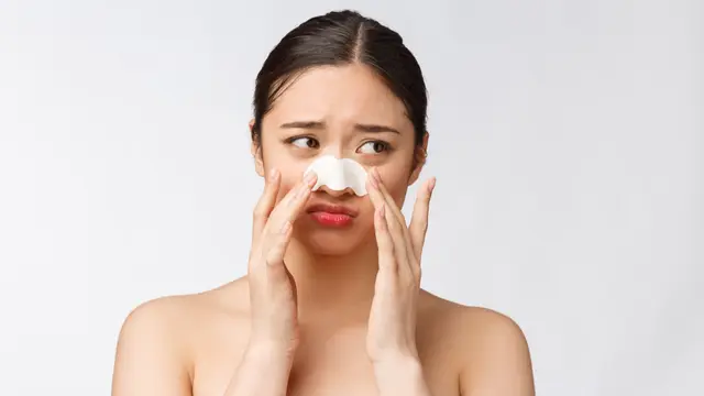 4 Langkah Efektif Atasi Blackhead, Si Komedo Hitam yang Mengganggu Penampilan