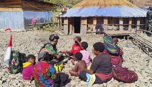 Masyarakat di Distrik Homeyo, Kabupaten Intan Jaya, Papua ketakutan dan ingin mengungsi usai serangan bertubi-tubi yang dilakukan Kelompok Kriminal Bersenjata (KKB) sejak akhir April 2024. (Istimewa).