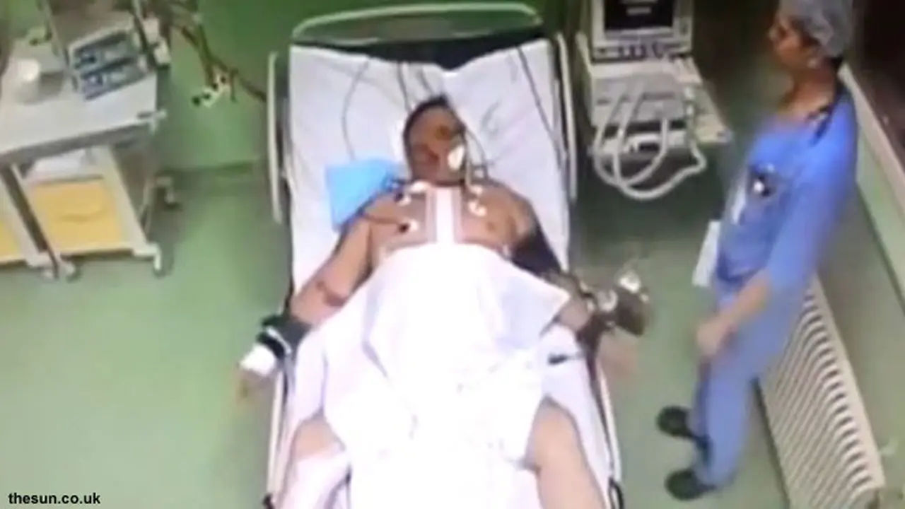 dokter-pukul-pasien130705b.jpg