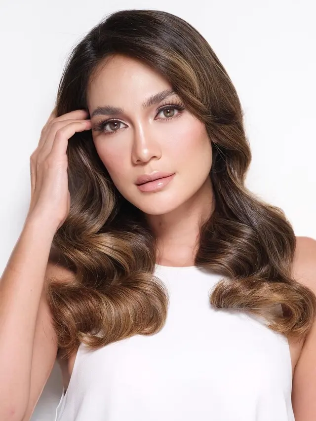 Luna Maya. (Foto: Instagram @lunamaya)