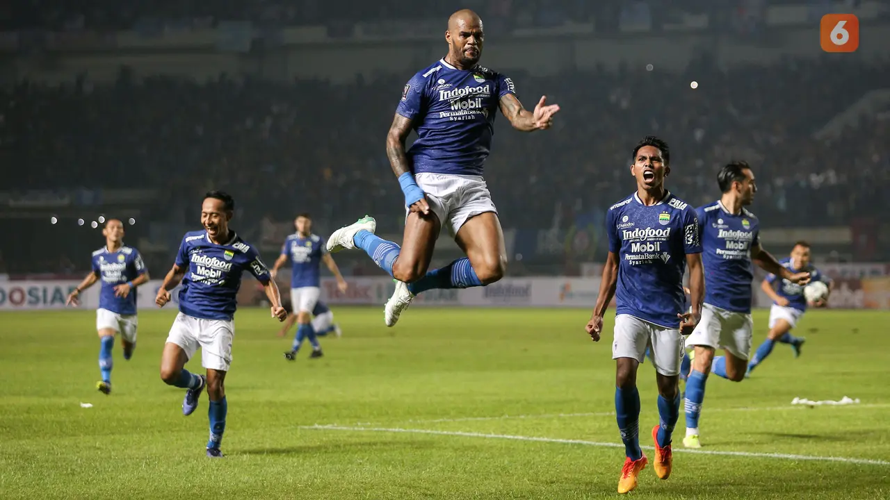 Foto: Tak Ada Pemenang di Laga Panas Persib Bandung Kontra Bali United di Grup C Piala Presiden 2022