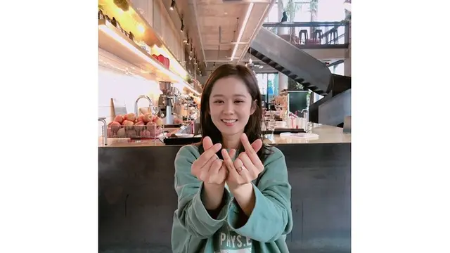 Digosipkan Akan Menikah dengan Kim Nam Gil, Ini 7 Pesona Jang Nara