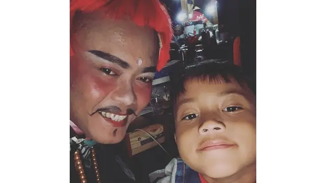6 Momen Kebersamaan Sule Bareng Anak Bungsunya, Belikan Mainan Seharga Rp 23,7 Juta