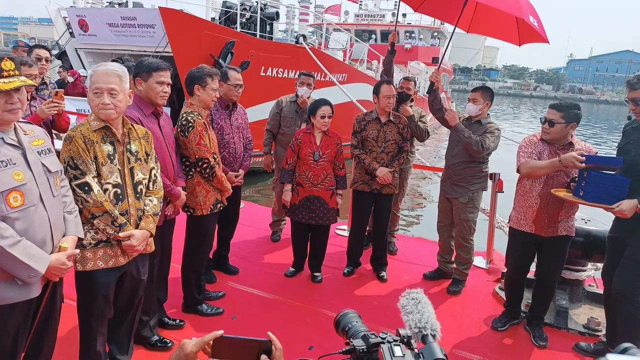 Ketua Umum PDI Perjuangan Megawati Soekarnoputri meresmikan Rumah Sakit (RS) Kapal Terapung bernama Laksamana Malahayati. Peresmian ini dilakukan di Pelabuhan Tanjung Priok, Jakarta Utara.