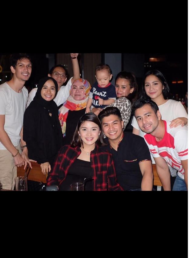 6 Potret Melly Goeslaw Kenang 19 Tahun BBB, Netizen Rindukan Laudya Cynthia Bella