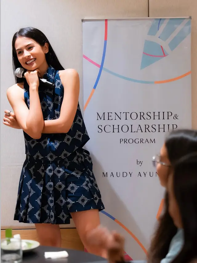 Maudy Ayunda artis yang memiliki Platform Pendidikan. [@maudyayunda]