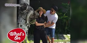 Meski keduanya masih malu-malu mengutarakan hubungan mereka, namun foto-foto ini seolah menggambarkan cinta yang menggebu keduanya.