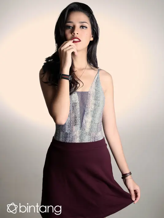 Susan Sameh memang terlihat lebih padat dan berisi di film ‘Miss Call’, namun kini penampilan fisiknya mengalami perubahan menjadi lebih kurus. Aktris berusia 18 tahun ini mengakui jika dirinya memang melakukan diet ketat. (Nurwahyunan/Bintang.com)