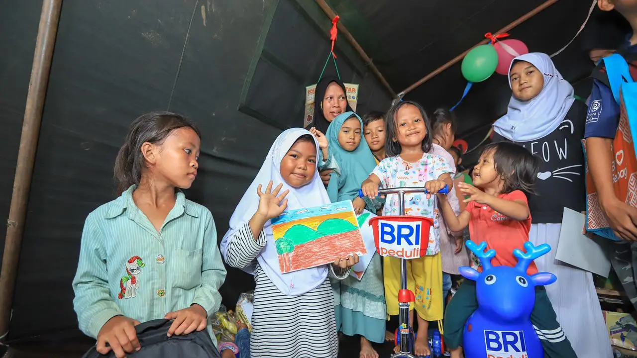 Bantu Pemulihan Pasca Gempa Cianjur, Posko BRI Peduli Terus Layani Warga