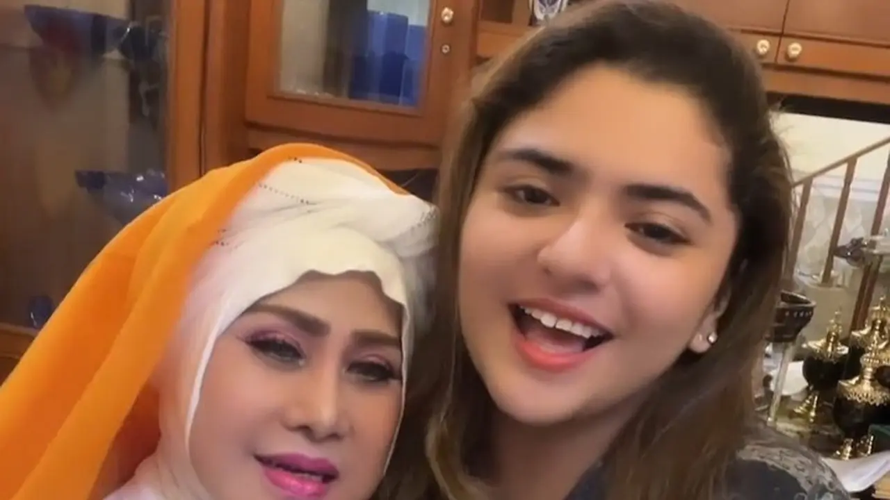 Potret Cantik Syelfa Alhamid Cucu Elvy Sukaesih yang Baru Saja Berulang Tahun, Didoakan Agar Segera Dapat Jodoh