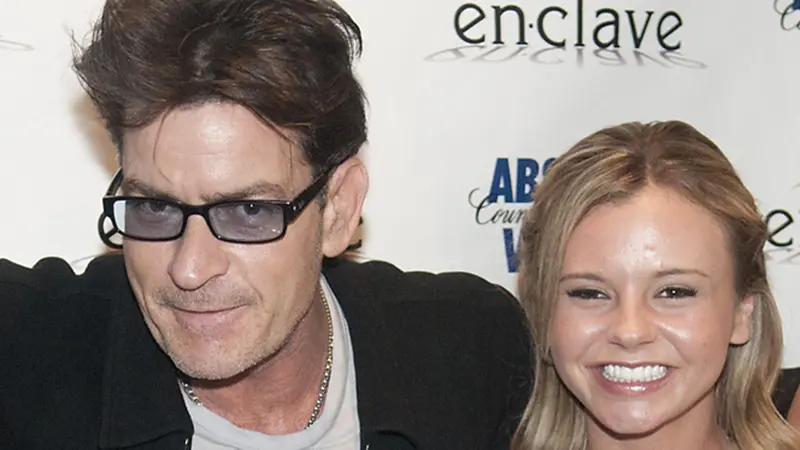 Charlie Sheen dan Bree Olson