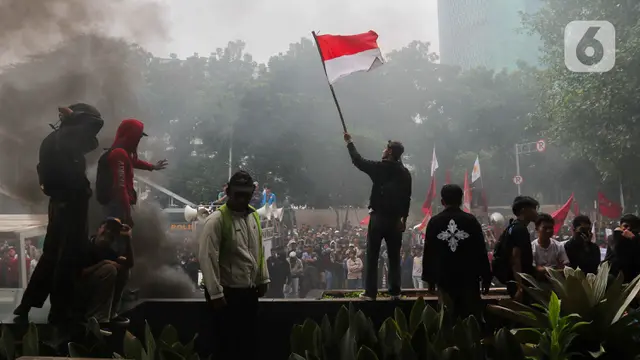 Bawa Tikus, Mahasiswa Desak KPK Tangkap Harun Masiku