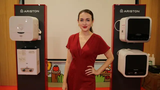 Si Kecil Pengin Mandi Air Hangat? Andalkan Saja Pemanas Air Listrik Ariston yang Aman dan Nyaman