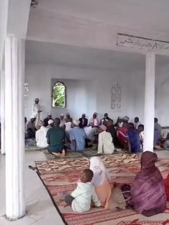 Ivan Gunawan bangun masjid di Uganda (Instagram/ivan_gunawan)
