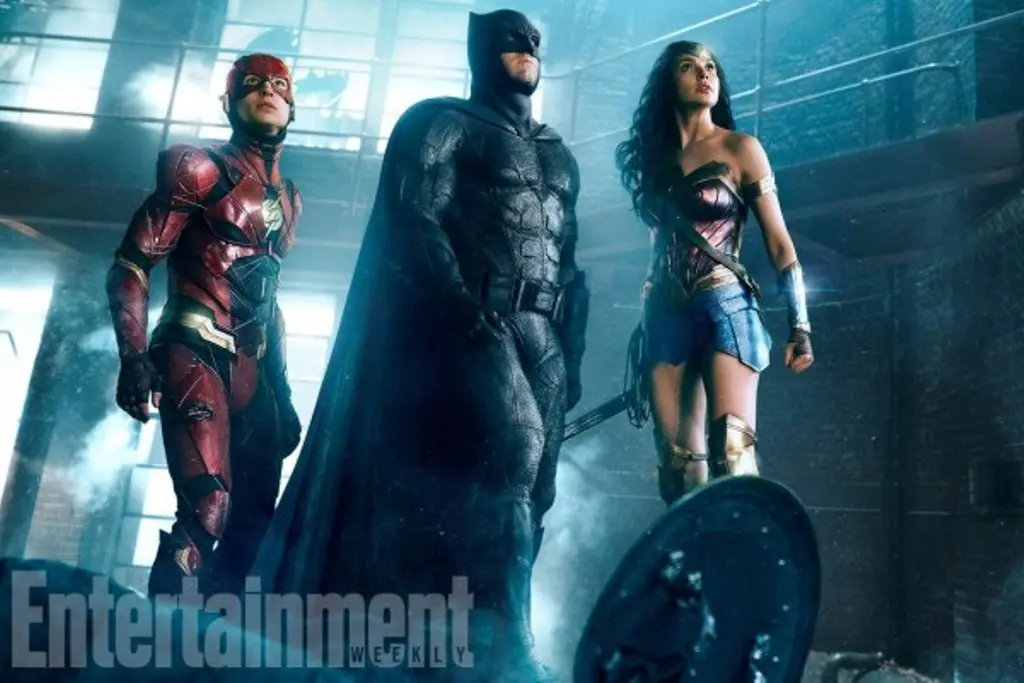 Wonder Woman, Batman dan The Flash di film Justice League. (Via: Entertainment Weekly)