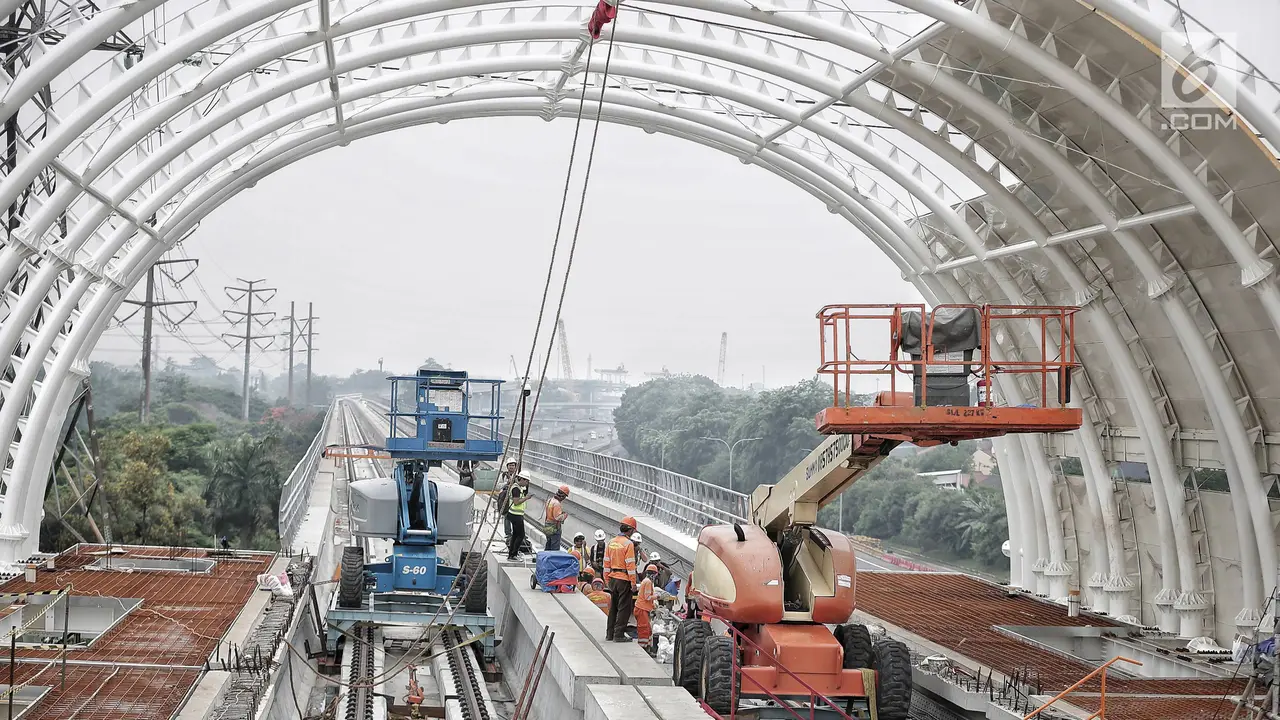 Pembangunan Stasiun LRT TMII