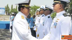 Citizen6, Surabaya: Sebelum mengikuti pendidikan dan pelantikan, 195 orang perwira baru itu telah mengikuti proses cukup panjang dan melelahkan. (Pengirim: Penkobangdikal)