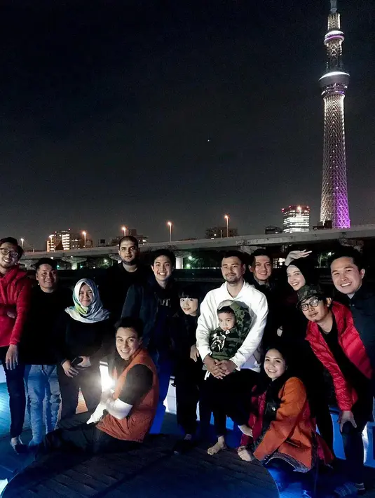 Zaskia Sungkar dan Irwansyah